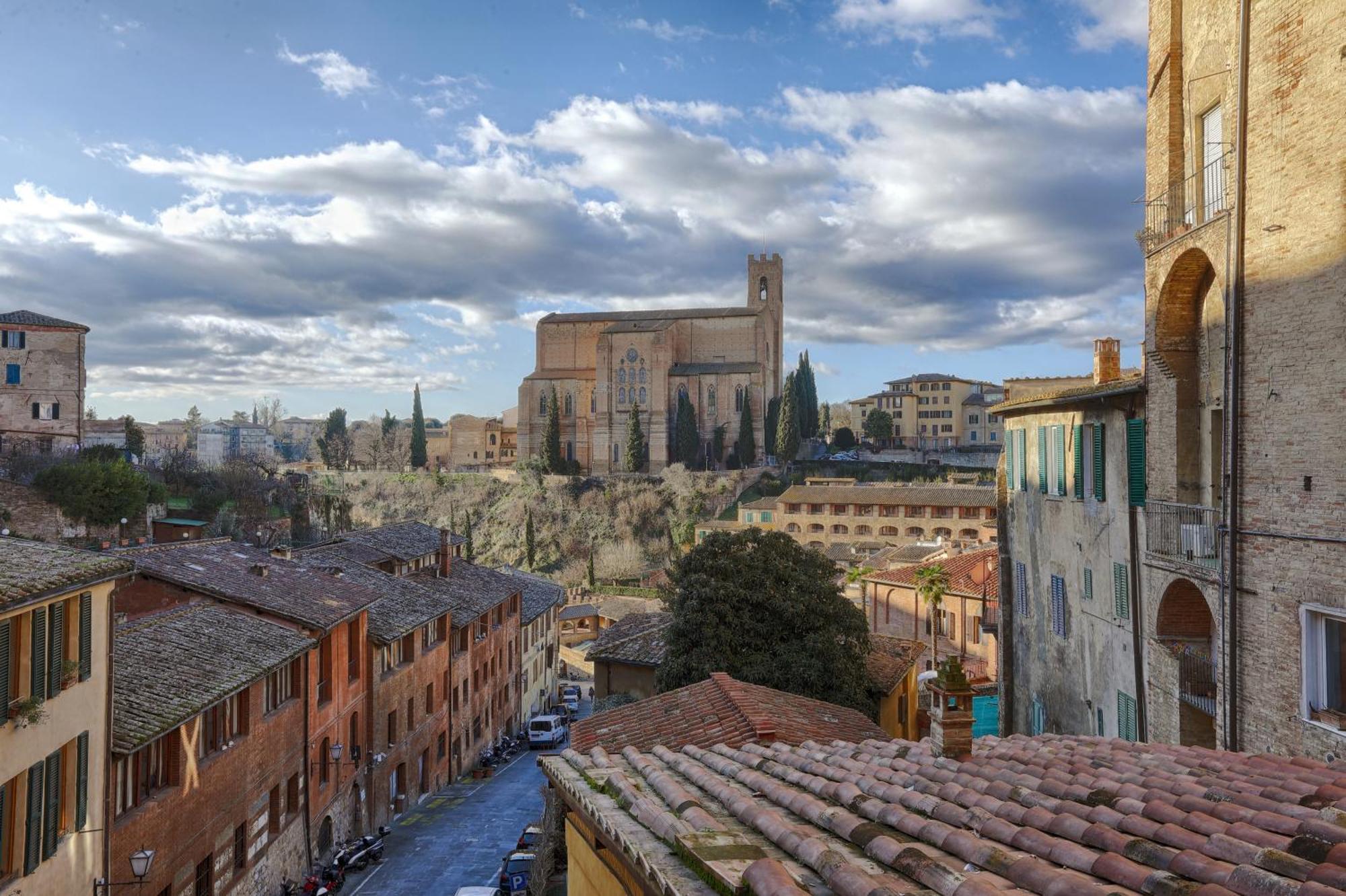 Attilio Camere Siena Exterior foto